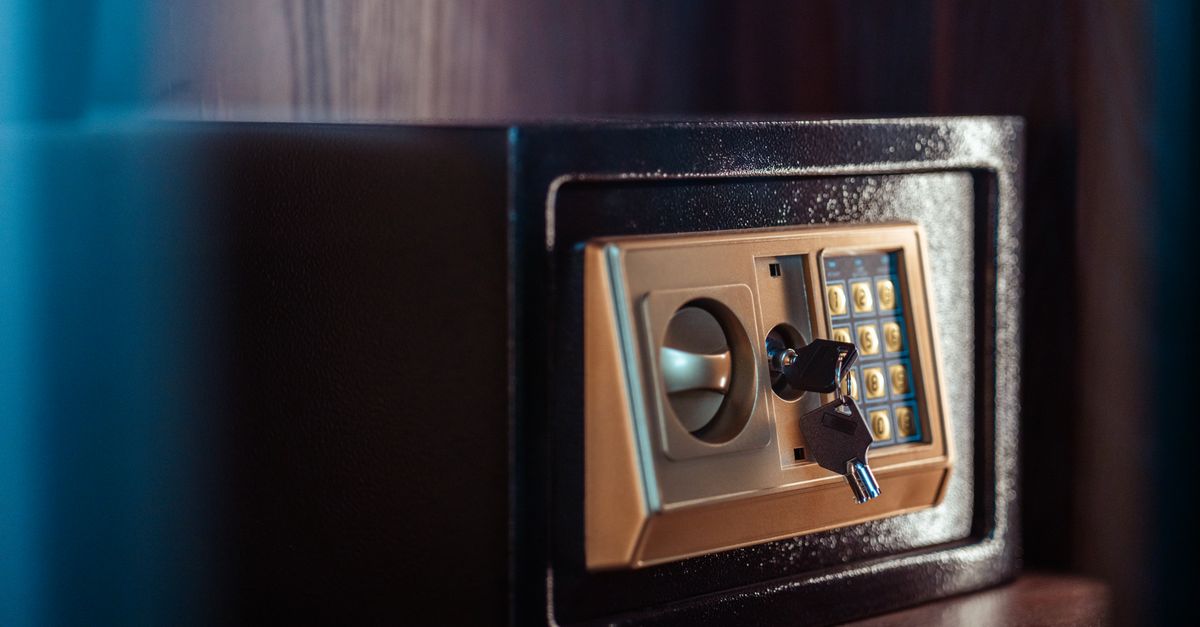 Safe Lockout & Combination Reset — Paradise Locksmiths NV